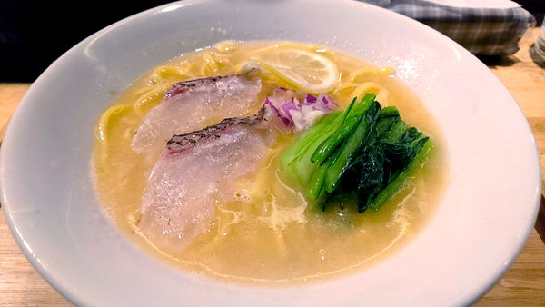 「【昼】濃厚真鯛らぁめん」@真鯛らぁめん まちかどの写真