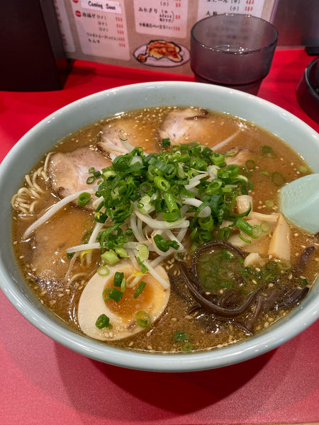 「味噌焼豚麺+中盛（1.5玉）」@豚珍行の写真