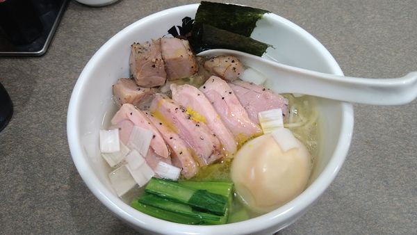 「特製鴨中華そば(塩)¥1150-」@満鶏軒 本郷三丁目店の写真