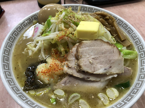 「中華そば(小)700円野菜120円塩変更30円バター50円」@所沢大勝軒の写真