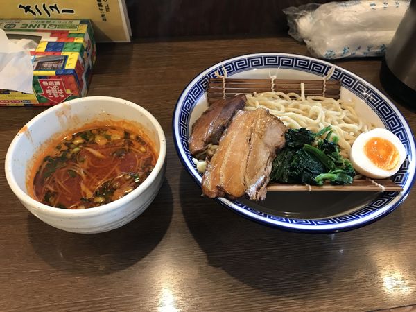 「辛いつけめん(太麺) 850円」@らー麺にしかわの写真