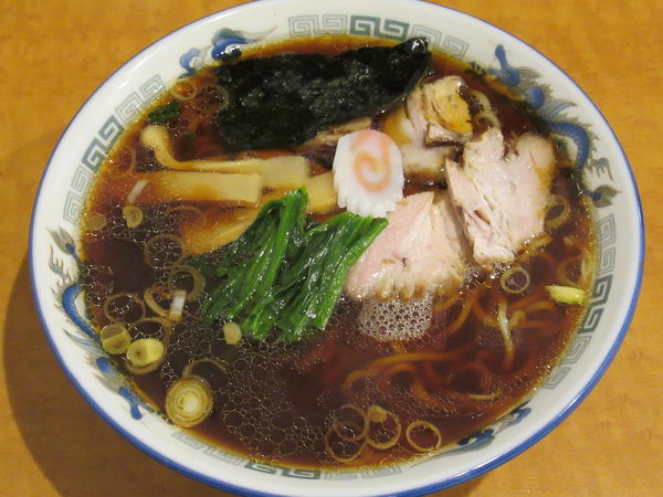 「醤油ラーメン（850円）」@麺屋かむいの写真