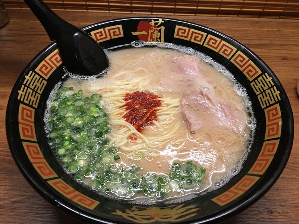 「天然とんこつラーメン」@一蘭 仙台駅前店の写真