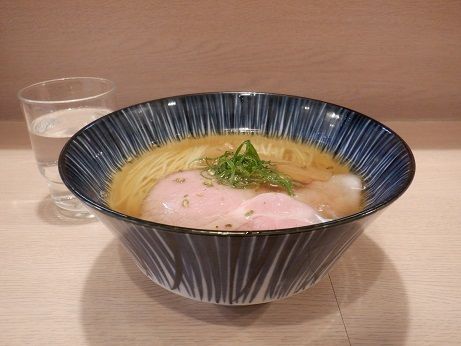 「塩らーめん」@麺笑巧真の写真