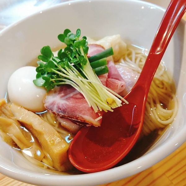 「(松)特級中華そば白醤油」@自家製麺 くろ松の写真