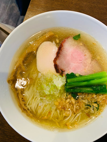 「塩らぁめん」@らぁ麺 すぎ本の写真