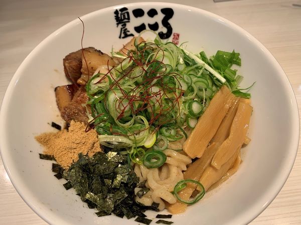 「塩まぜそば」@麺屋こころ 小岩店の写真