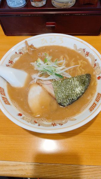 「旭川醤油らぁ麺」@北海道らーめん ひむろ 大宮店の写真