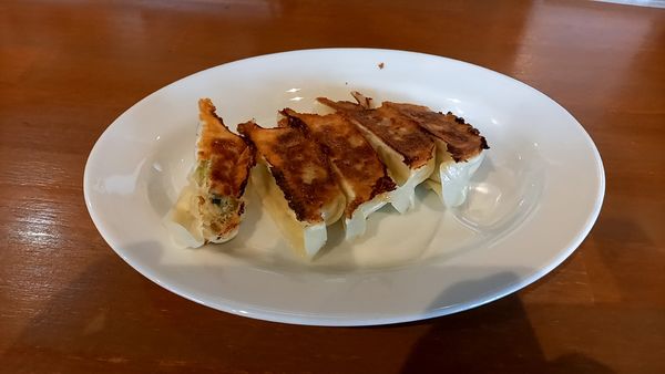 「鶏餃子」@濃厚ラーメンこちょうらん はなれ屋 晴れのち鶏の写真