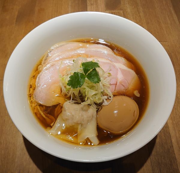 「特製中華そば(1050円)」@中華そば 麺壁九年 本店の写真