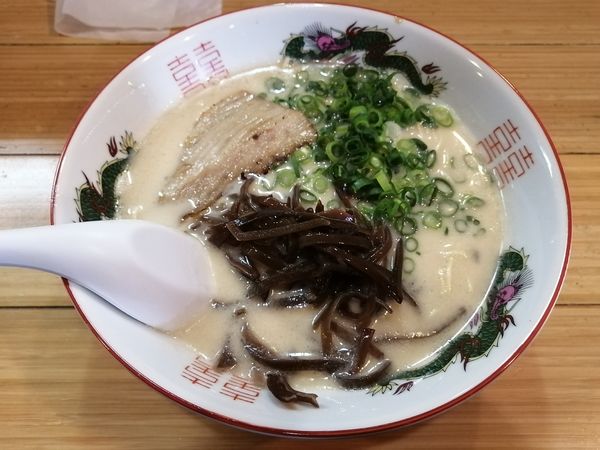 「博多豚骨ラーメン　600円」@コハクノトキの写真
