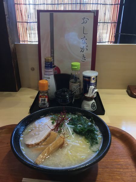 「塩熟成豚骨塩ラーメン(850¥)」@らーめん海道 灯う家の写真