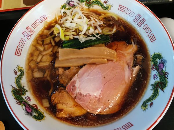 「しょうゆらーめん」@らーめん たけみやの写真