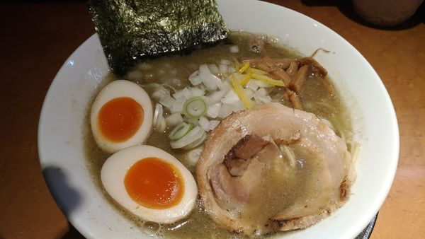 「濃厚煮干しそば（醤油）」@麺屋 音の写真