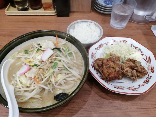 「味噌タンメン　850円　唐揚げセット250円」@タンメン亭 新百合ヶ丘店の写真