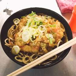 天ぷらそば【380円】