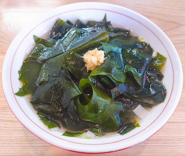 「ワカメそば【期間·数量限定】」@麺 㐂色の写真