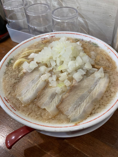 「背脂中華玉ねぎ」@新潟発祥 なおじ 御茶ノ水店の写真