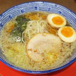 味玉らーめん　770円