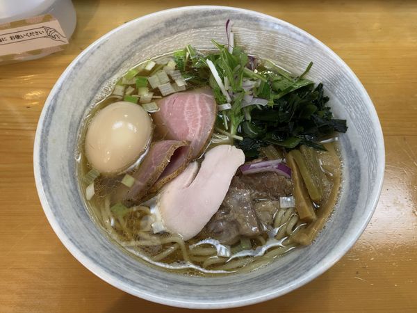 「いりこそば 味玉付き」@讃岐ラーメン 香麦の写真