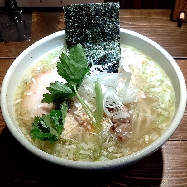 「鶏そば  塩 (大盛)」@神田とりそば なな蓮の写真