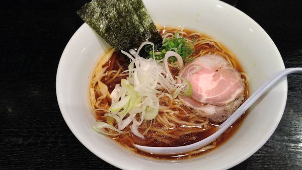 「比内地鶏の醤油そば」@麺屋 沼田の写真