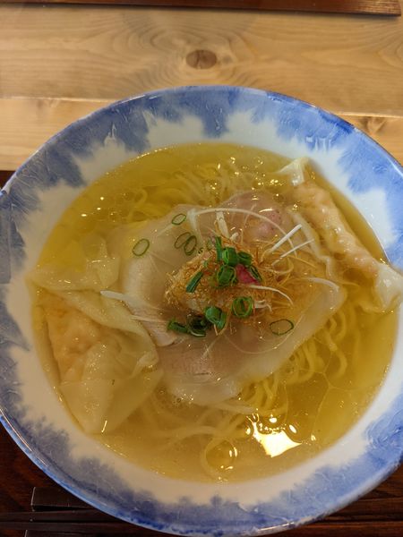 「わんたん入り塩らあ麺」@Ramen FeeLの写真