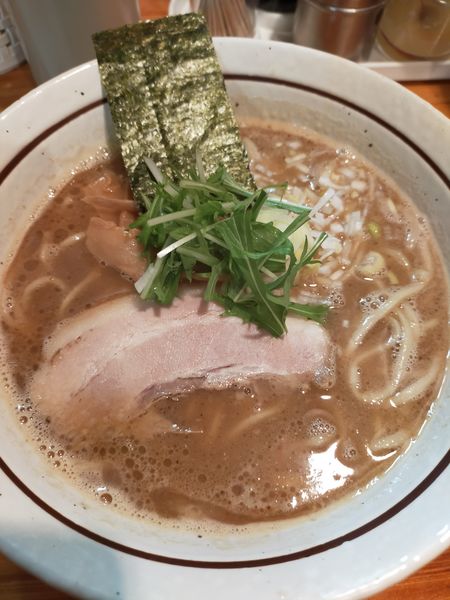 「魚介豚骨らーめん」@麺屋 くおんの写真