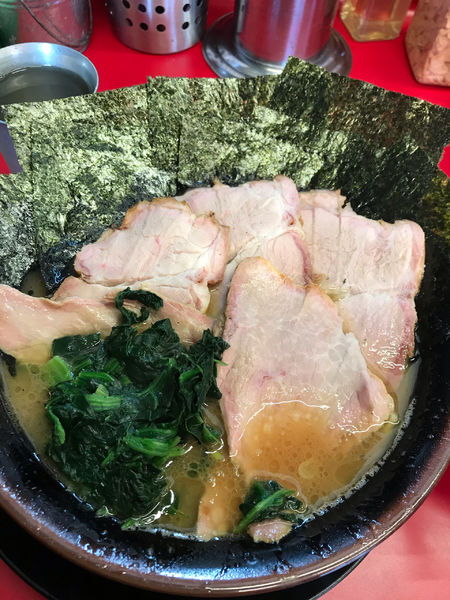 「チャーシューメン5枚　海苔　固め多め」@柏 王道家の写真