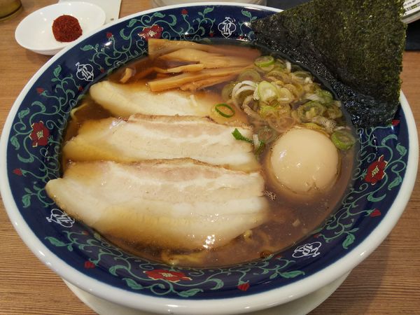 「特製煮干し醤油ラーメン　※㋗で５００円　＋からし団子」@凌駕 IDÉAの写真