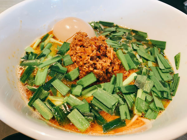 「辛痺韮濃厚中華そば」@つけ麺 中華そば アンタイNOODLESの写真