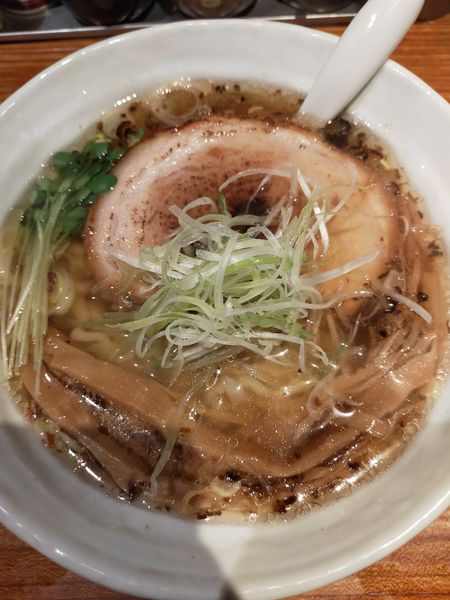 「醤油ラーメン」@手打ちラーメン創房 舌笑家の写真