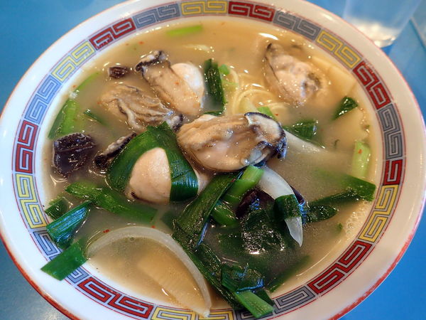 「【期間限定】牡蠣らーめん」@やじ満の写真