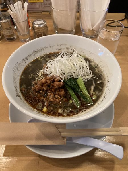 「黒ごま坦々麺・大（８７０円）　２辛」@担々麺くろおにの写真
