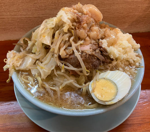 「富士丸ラーメン900円野菜ちょい増しニンニク」@ラーメン富士丸 西新井大師店の写真
