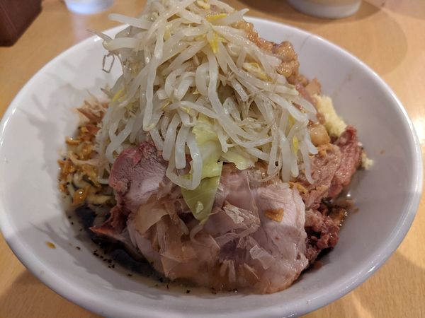 「汁なし900円」@ピコピコポンの写真