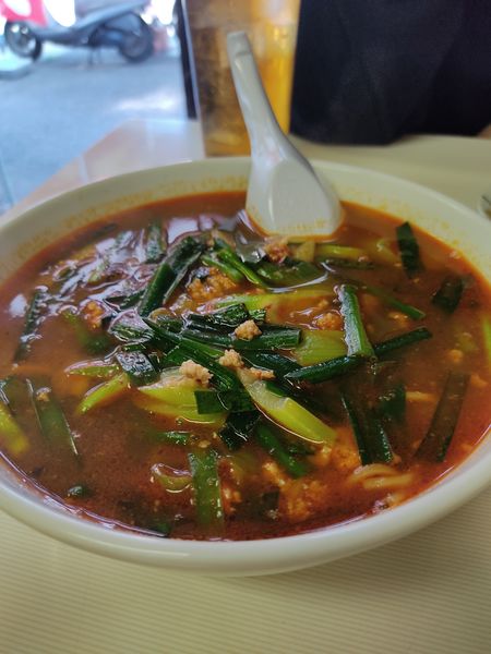 「地獄ラーメン　普通辛」@清華の写真