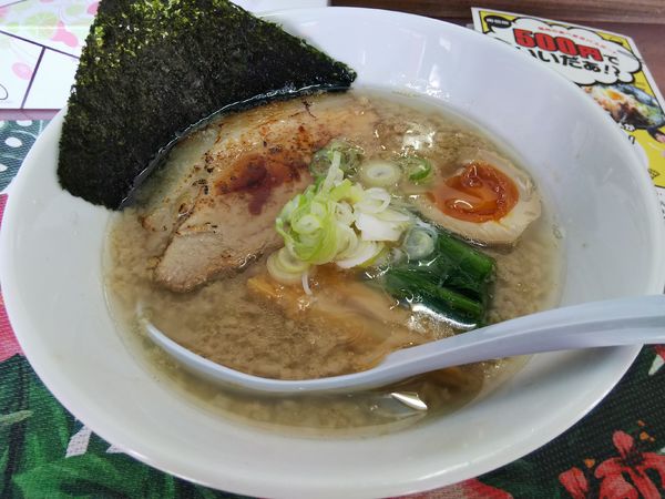 「まろやか豚骨　背脂醤油」@らぁめん 椰斗の写真