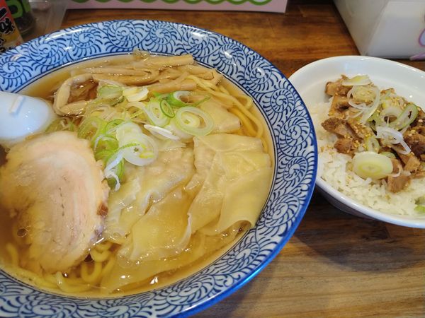 「醤油わんたんめん(¥850)チャーシュー丼セット(¥200)」@麺屋こはくの写真
