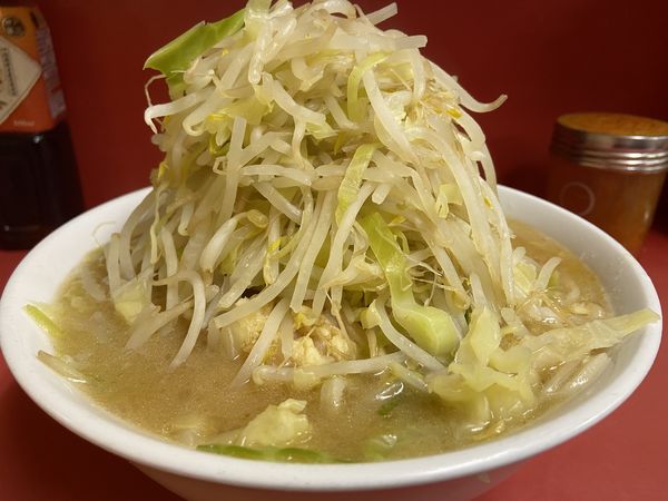 「ラーメン（ﾆﾝﾆｸ）」@ラーメン二郎 ひばりヶ丘駅前店の写真
