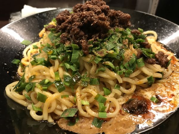 「汁なし担担麺 850円 大盛 100円」@香噴噴 東京木場の写真