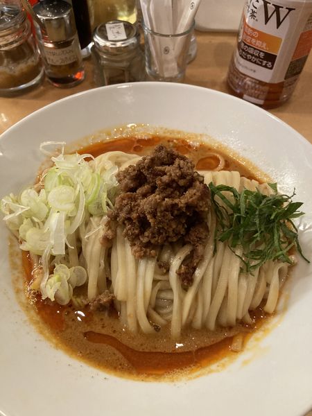 「汁なし坦々麺白・大（９２０円）　２辛」@担々麺くろおにの写真