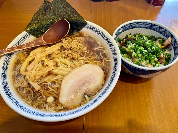 「中華そば+ちゃーしゅー丼+麺大盛」@中華そば ばんやの写真
