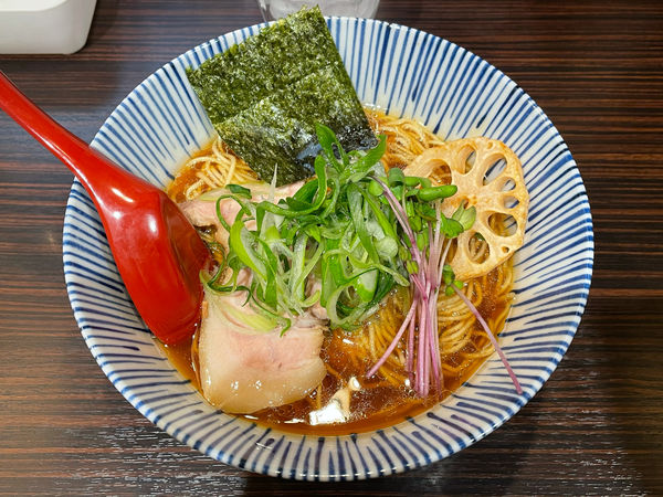 「黒糸中華そば　850」@中華そば 糸の写真