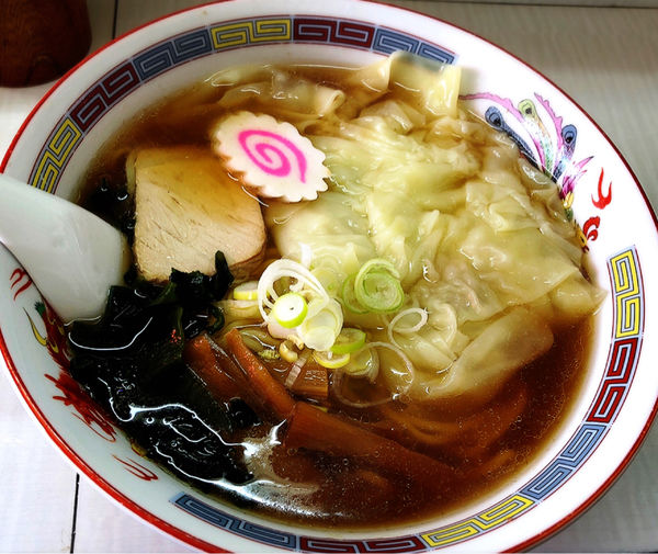 「ワンタンメン」@豊島屋の写真