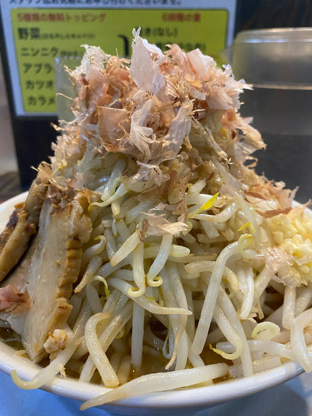 「ラーメン味噌　全マシ」@ラーメン・つけ麺 笑福 大阪西中島店の写真