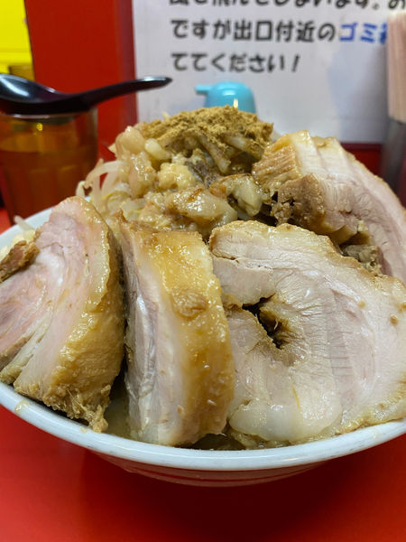 「ラーメン多め　ブタマシ　全マシ」@ラーメン二郎 京都店の写真