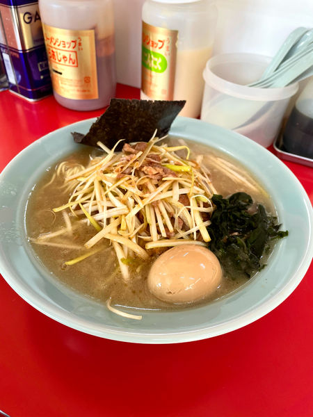 「ネギラーメン　味玉」@ラーメンショップ 寒川西店の写真