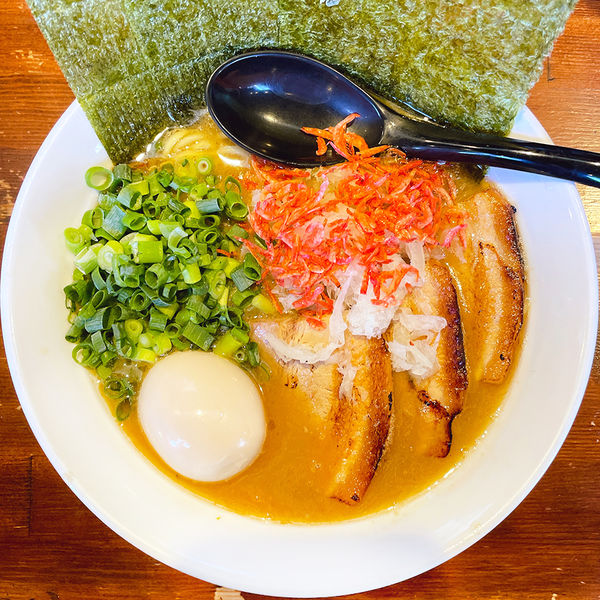 「特製濃厚海老ラーメン＋ライス（ランチタイムサービス）」@麺屋 よじむの写真