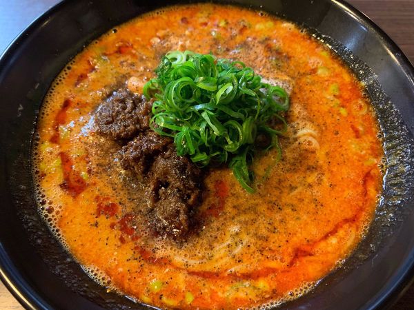 「麻辣担々麺 中辛」@らぁ麺 紫陽花の写真